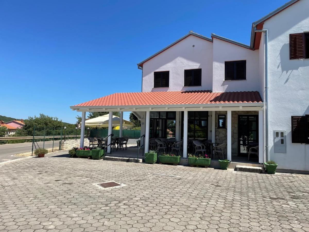Ladonja Bb Rooms, Family Run Bed & Breakfast Rovinjsko Selo Extérieur photo