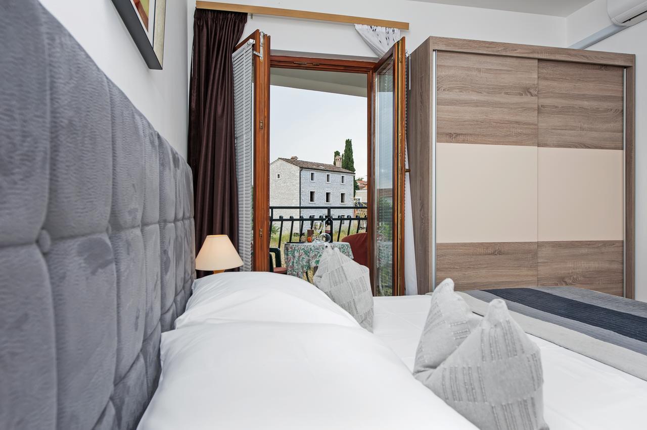 Ladonja Bb Rooms, Family Run Bed & Breakfast Rovinjsko Selo Extérieur photo