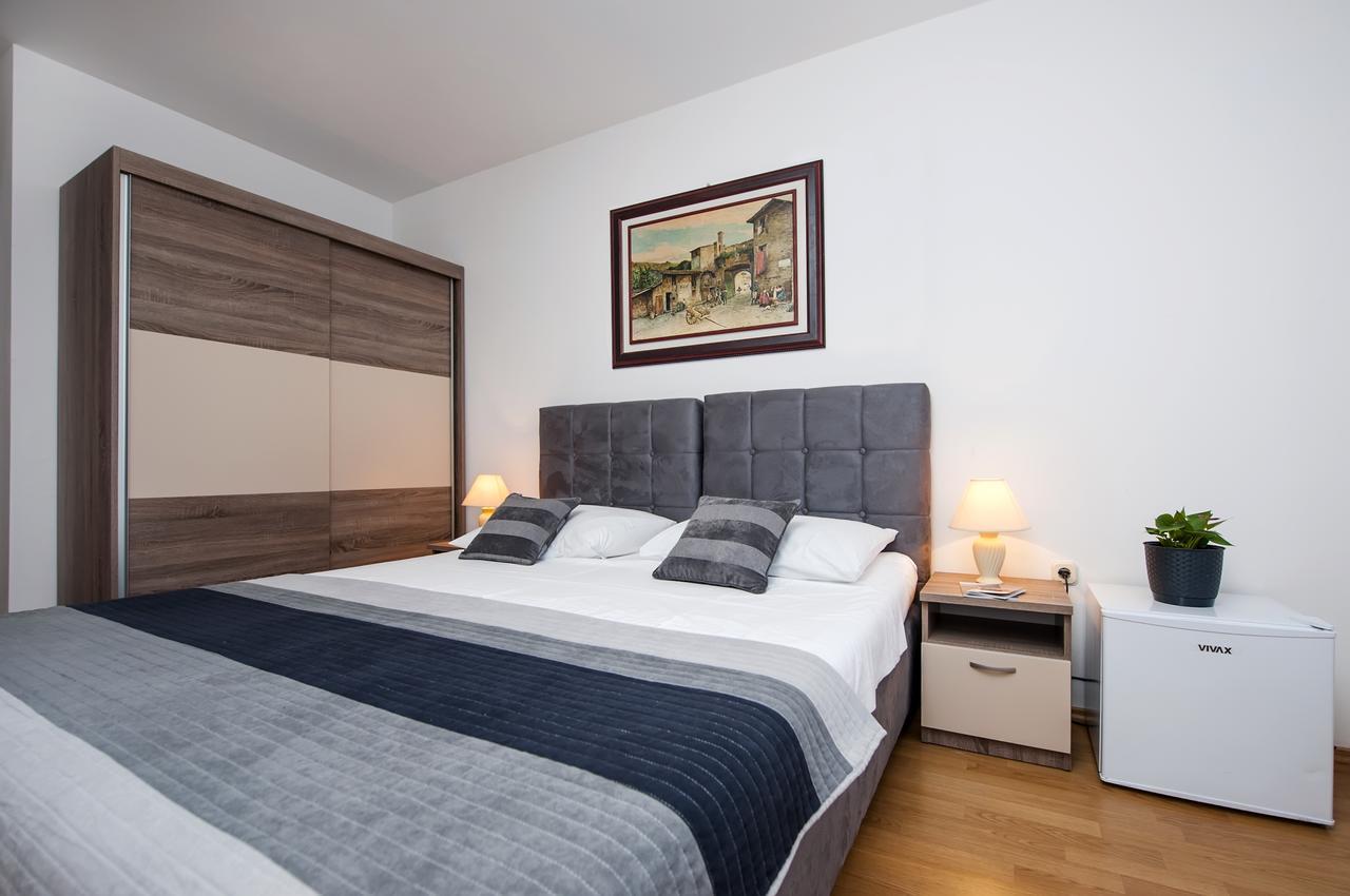Ladonja Bb Rooms, Family Run Bed & Breakfast Rovinjsko Selo Extérieur photo