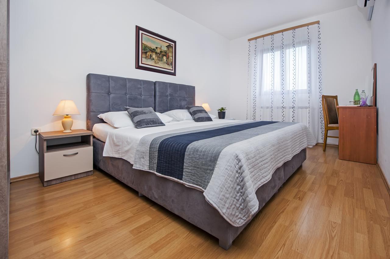 Ladonja Bb Rooms, Family Run Bed & Breakfast Rovinjsko Selo Extérieur photo